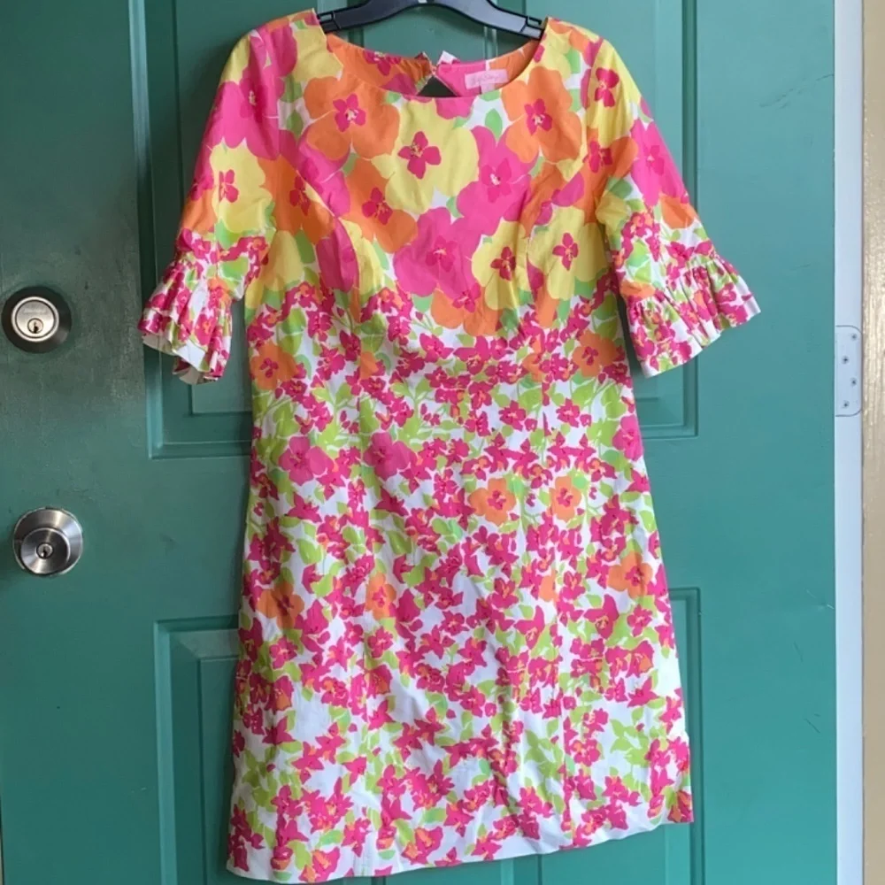 Lilly Pulitzer size 4 dress excellent condition